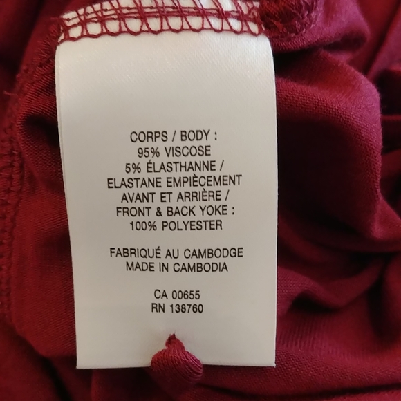 NWT TOP, Size L with lovely lace - Picture 8 of 8